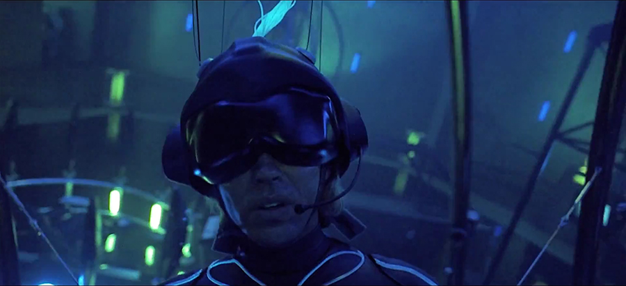The-Lawnmower-Man-Brett-Leonard-1992-.jpg